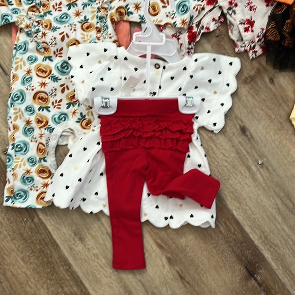 0-3 Month Baby Girl Clothing Bundle - Picture 3 of 6